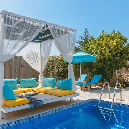 Doga Manzarali Korunakli Sura Villa *